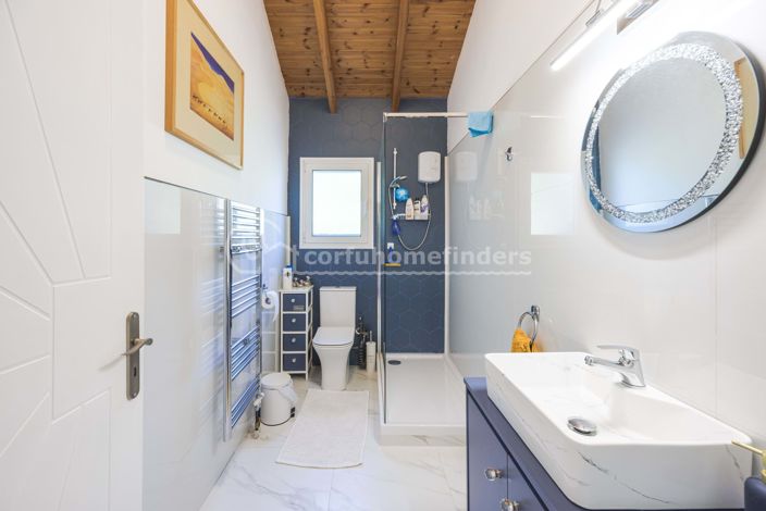 Image No.15-2 Bed House for sale