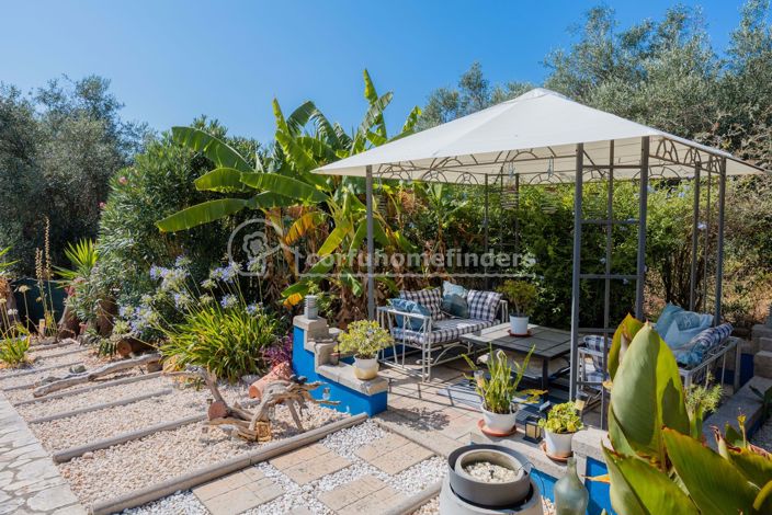 Image No.20-2 Bed House for sale