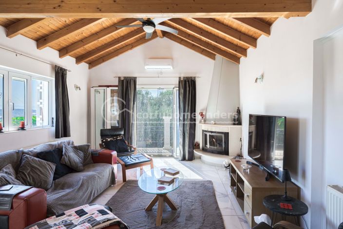 Image No.8-2 Bed House for sale