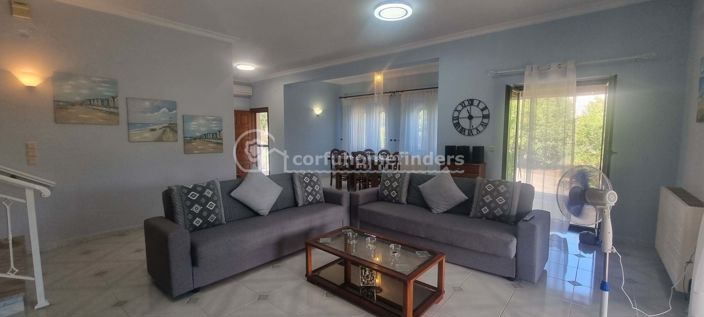 Image No.6-3 Bed House for sale