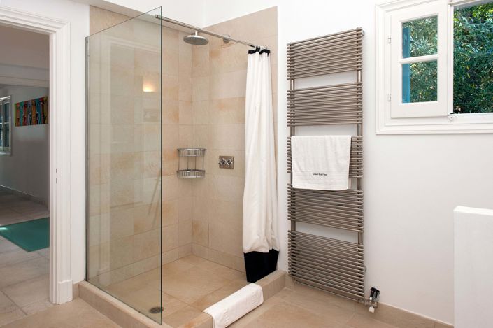 Image No.20-7 Bed House for sale