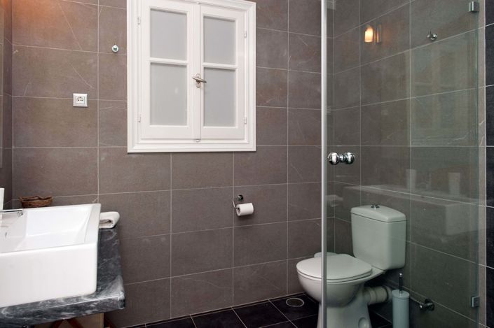 Image No.26-7 Bed House for sale