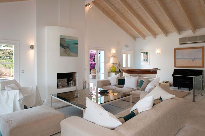 Image No.8-7 Bed House for sale