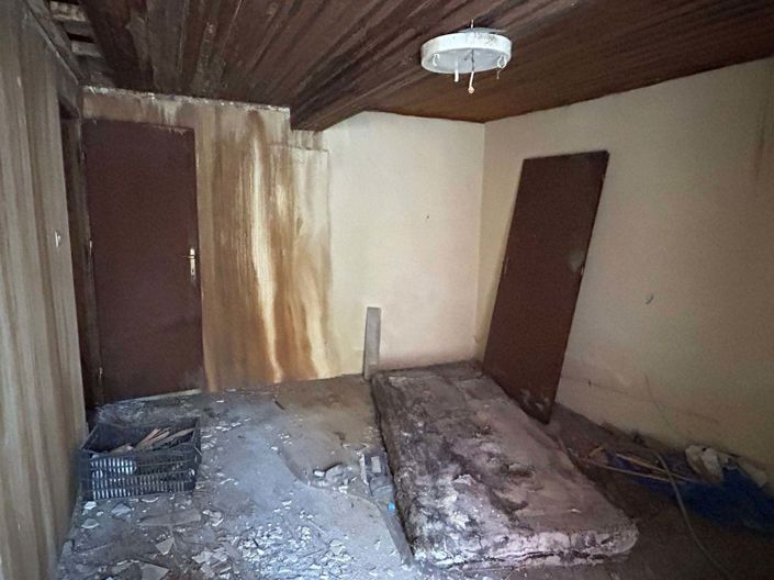 Image No.6-House for sale