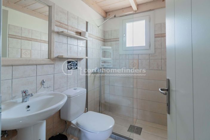 Image No.4-2 Bed House for sale