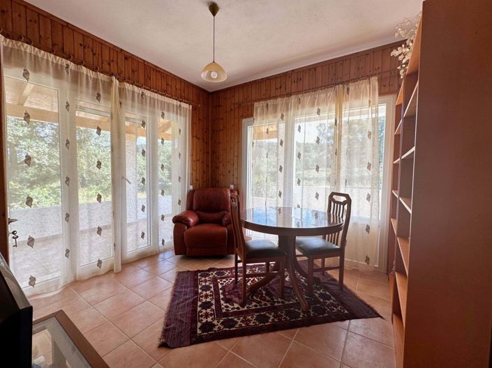 Image No.10-4 Bed House for sale