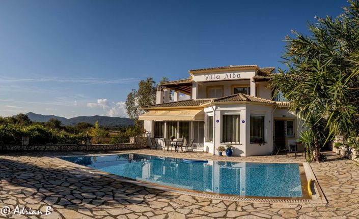 Image No.13-4 Bed House for sale