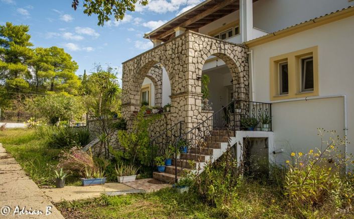 Image No.3-4 Bed House for sale