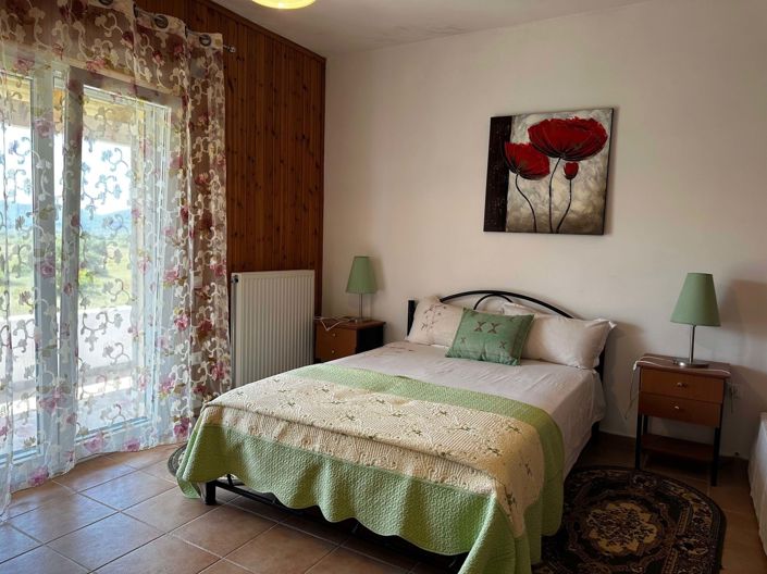 Image No.9-4 Bed House for sale