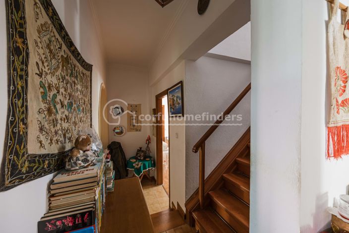 Image No.10-5 Bed House for sale