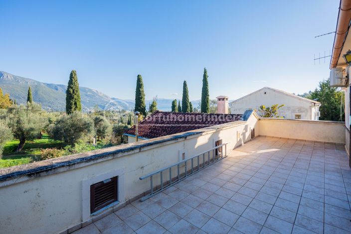 Image No.21-5 Bed House for sale