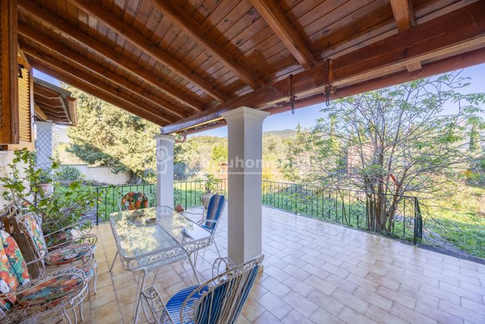 Image No.4-5 Bed House for sale