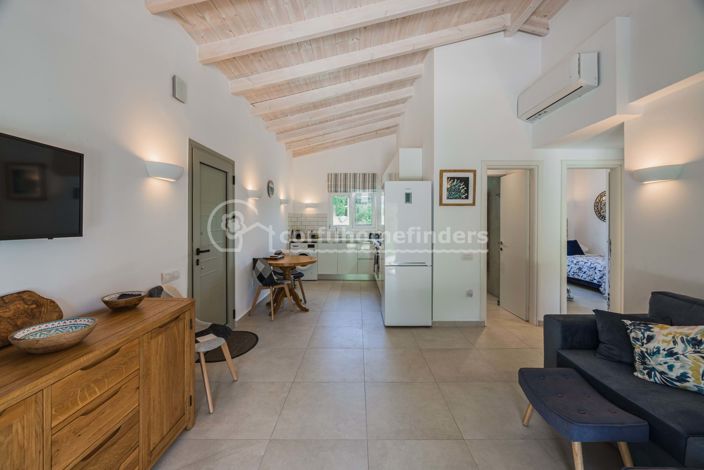 Image No.4-2 Bed House for sale