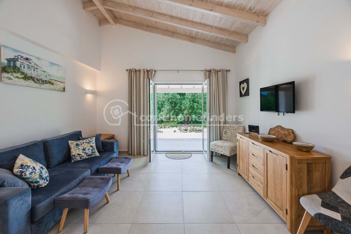 Image No.6-2 Bed House for sale