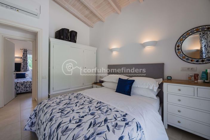 Image No.7-2 Bed House for sale