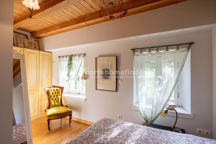 Image No.12-3 Bed House for sale