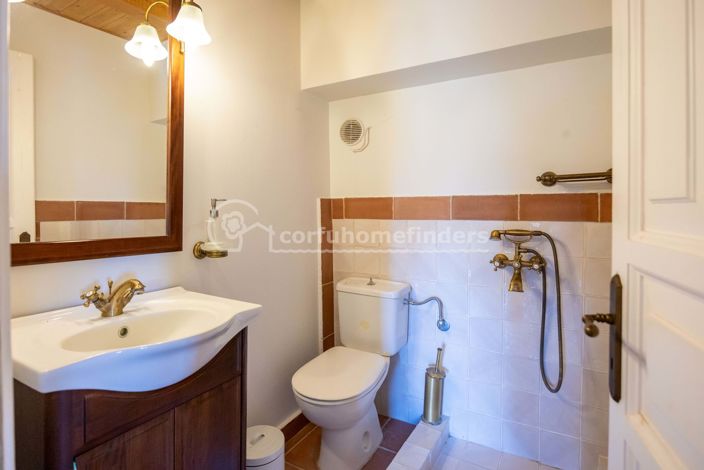 Image No.13-3 Bed House for sale