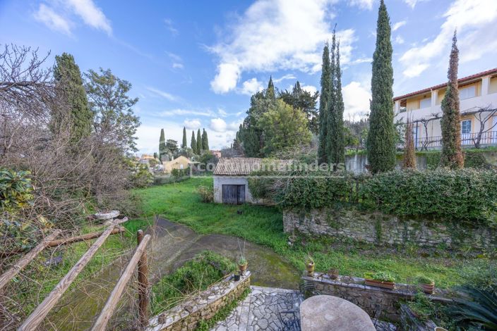 Image No.21-3 Bed House for sale