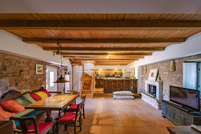 Image No.9-3 Bed House for sale