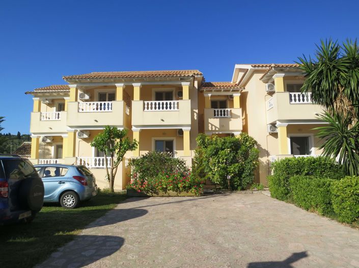 Image No.12-6 Bed House for sale