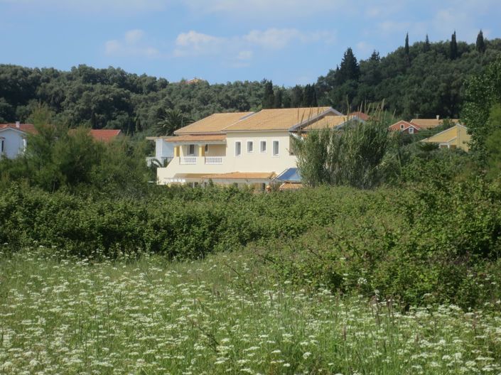 Image No.13-6 Bed House for sale