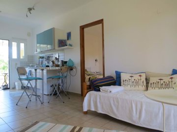 9053b5c6-89a1-4d82-b840-6732f17f5e70