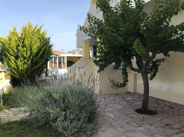 Image No.9-6 Bed House for sale