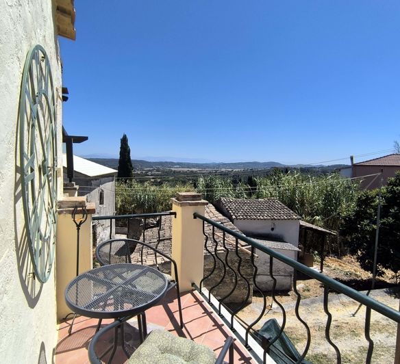Image No.8-2 Bed House for sale