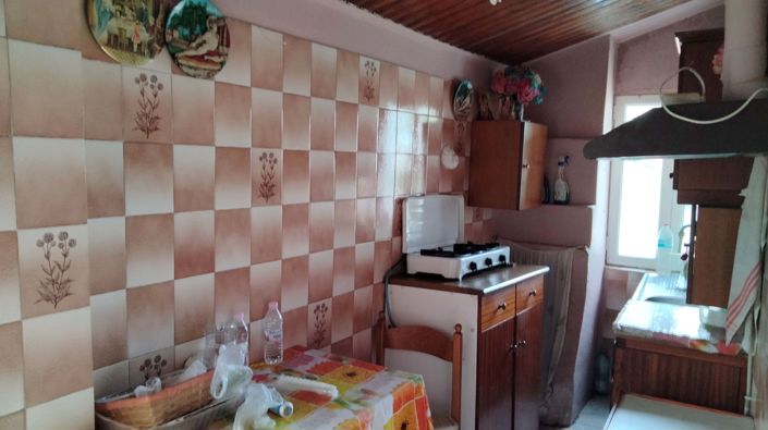 Image No.11-3 Bed Property for sale