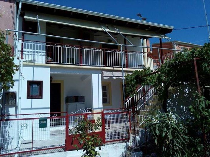 Image No.2-Maison de 2 chambres à vendre à Strinilas