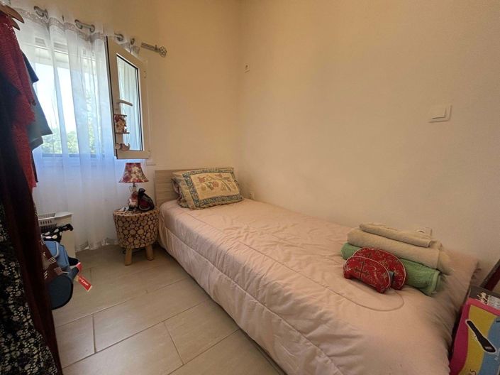 Image No.8-2 Bed House for sale