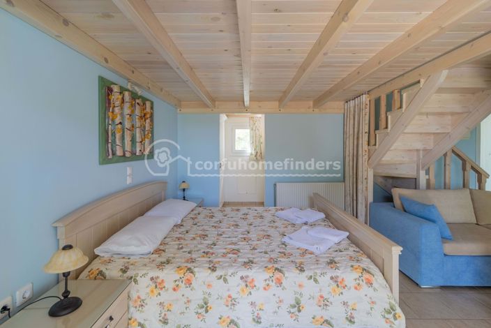 Image No.4-2 Bed House for sale