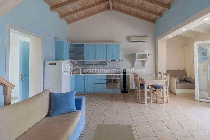 Image No.8-2 Bed House for sale