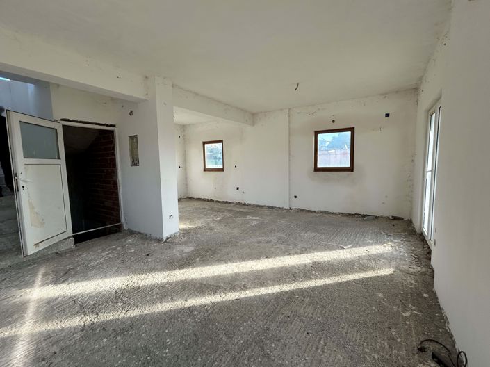 Image No.4-3 Bed House for sale