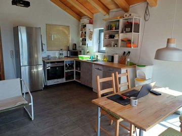 f8af63d0-2179-4ca5-8b8a-cbbed730c507