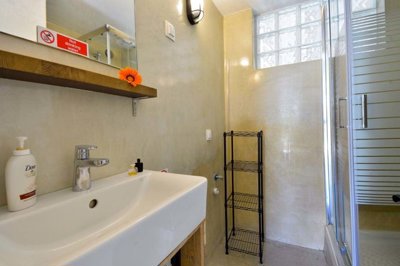 220dee6a-9520-4c5d-bc3a-2aa550ff576e