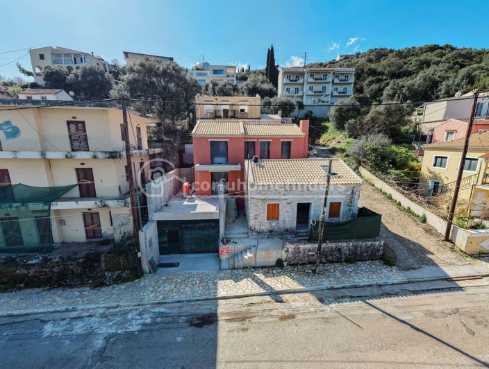 Image No.2-4 Bed House for sale