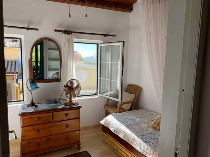Image No.9-2 Bed House for sale