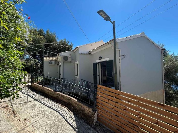 Image No.2-2 Bed House for sale