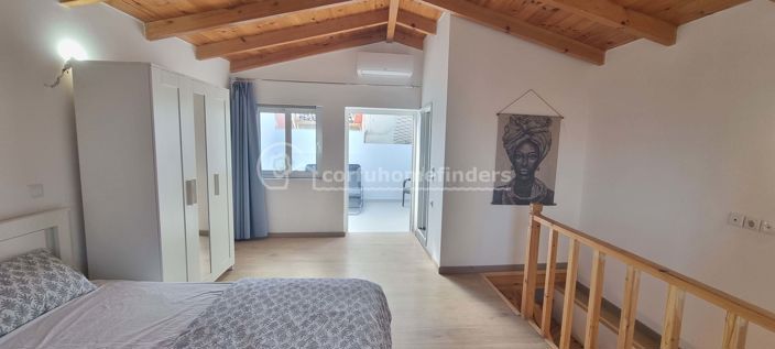 Image No.11-3 Bed House for sale