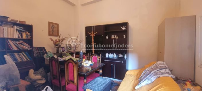 Image No.12-4 Bed House for sale