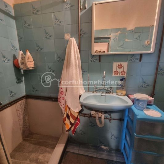 Image No.6-4 Bed House for sale