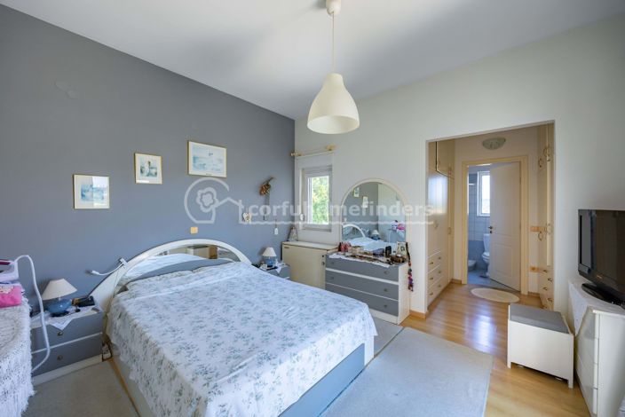 Image No.16-House for sale