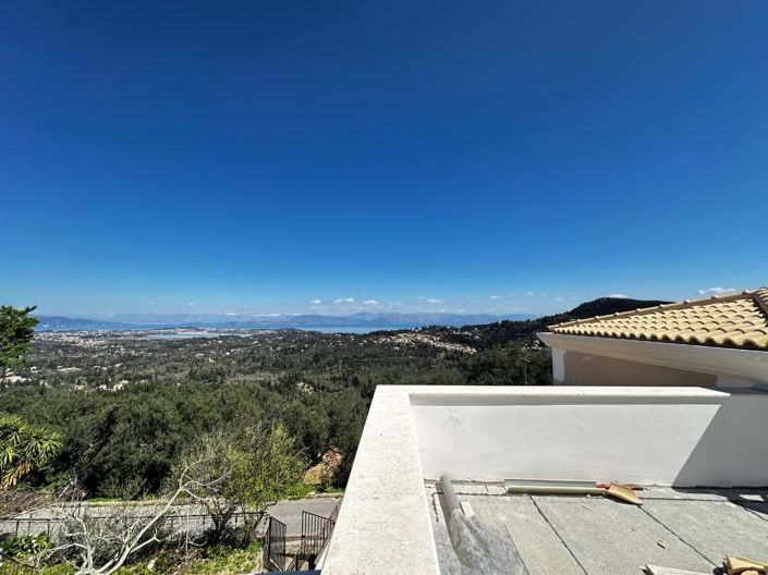 Image No.11-3 Bed House for sale