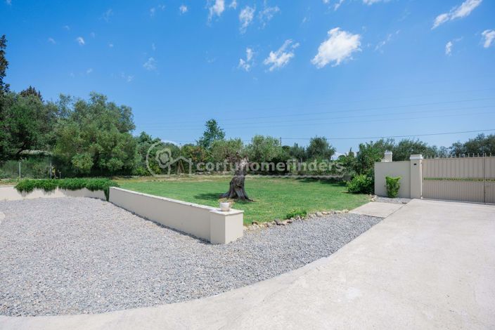 Image No.3-2 Bed House for sale