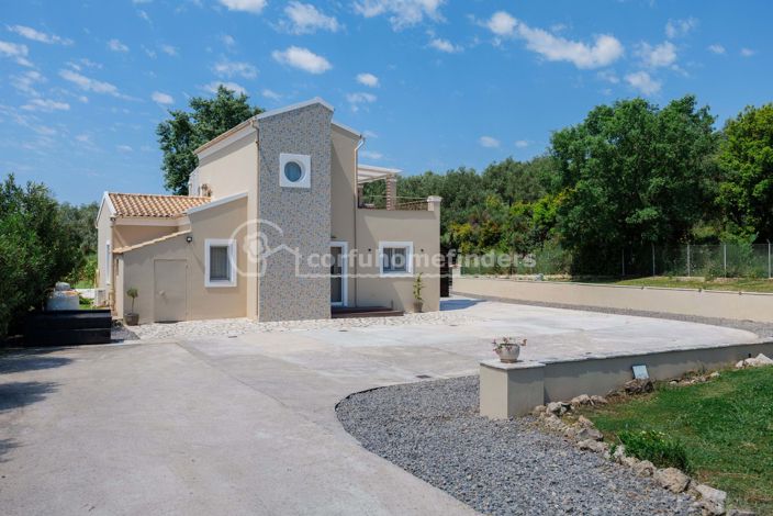 Image No.5-2 Bed House for sale