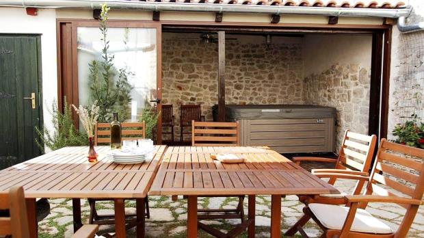 Image No.2-Chalet de 4 chambres à vendre à Murter