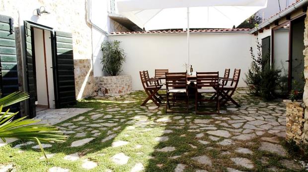 Image No.3-Chalet de 4 chambres à vendre à Murter