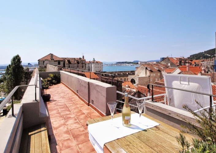 Image No.1-Appartement de 2 chambres à vendre à Split