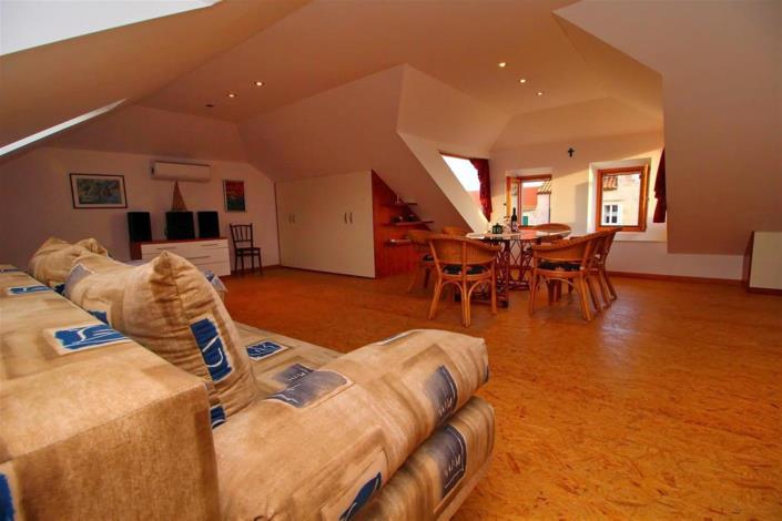 Image No.11-Villa de 4 chambres à vendre à Orebic